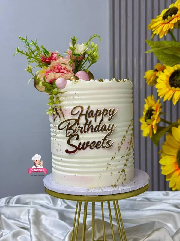 3 layers size 6 cake Birthday cake